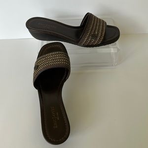 Eric Javits Size 7 Wedge Slide Sandal.